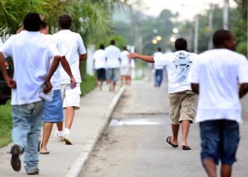 Câmara aprova projeto que restringe saída temporária de presos