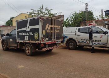 Família encontra homem morto em quarto