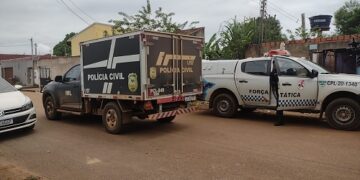 Família encontra homem morto em quarto