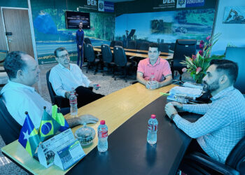 Deputado Pedro Fernandes trata sobre manutenção de estradas para União Bandeirantes no DER