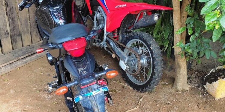 POLÍCIA MILITAR RECUPERA MOTOS FURTADAS EM EMPRESA DE VENDA DE VEÍCULOS