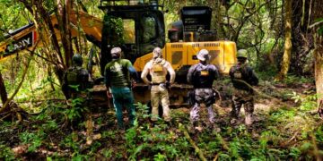 AÇÃO PF  PF, em ação conjunta, atua contra extração ilegal de ouro em Pontes e Lacerda/MT