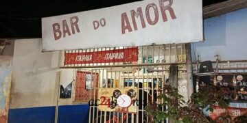 BAR DO AMOR: Criminosos passam atirando e deixam mulher ferida em Rio Branco