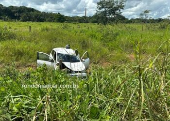 GRAVE: Capotamento deixa duas mulheres e uma criança  ferida