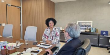 Deputada Sílvia Cristina pede apoio do CFM para ampliar número de anestesistas em Rondônia