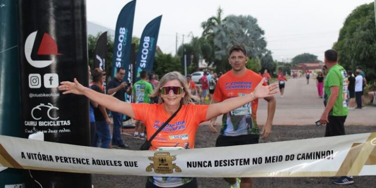 1ª CORRIDA TIRADENTES REÚNE CENTENAS DE ATLETAS EM PIMENTA BUENO