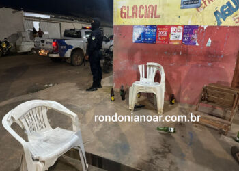 Dois homens foram premiados com tiros na zona leste.