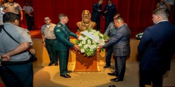 Em conjunto, Polícia Militar e Corpo de Bombeiros homenageiam Tiradentes, patrono das polícias militares