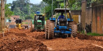 Terraplanagem e drenagem no bairro Planalto ultrapassam 30% de execução
