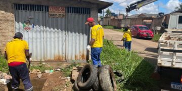Prefeitura intensifica trabalho de desobstrução de bueiros