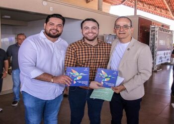 Deputado Jean Oliveira prestigia celebração dos 40 Anos do Creci-RO
