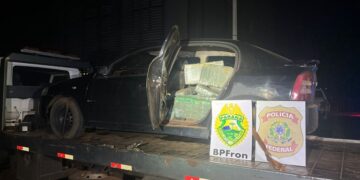 PF e BPFRON apreendem veículo carregado com 350kg de maconha