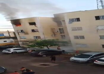Vazamento de gás causa explosão em apartamento deixa um casal em estado grave