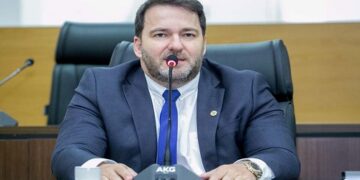 Alex Redano indica realização urgente de cirurgias artroplastia total do quadril