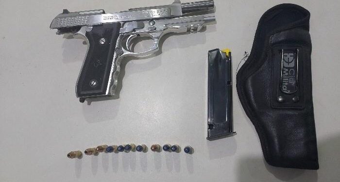 PT 9mm: ABORDAGEM POLICIAL RESULTA EM APREENSÃO DE ARMA DE FOGO