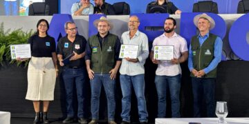 Assembleia Legislativa entrega votos de louvor à policiais na Rondônia Rural Show