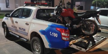 POLÍCIA MILITAR RECUPERA MOTO ANTES DE PROPRIETÁRIO SABER DO FURTO