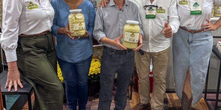 Deputada Sílvia Cristina agradece recepção calorosa da população, durante a Rondônia Rural Show