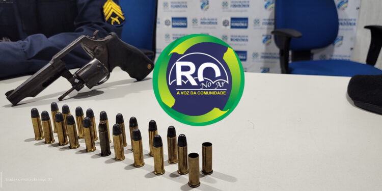 Policia Militar: Casal é preso com arma