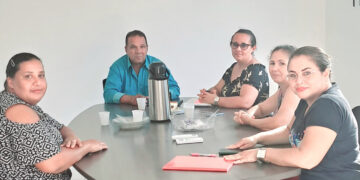 Vereador Jurandir Bengala recebe solicitações da equipe da Creche Encantos de Nova Mutum