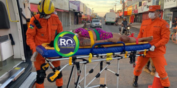 Mulher é socorrida ao João Paulo II após colidir com ônibus