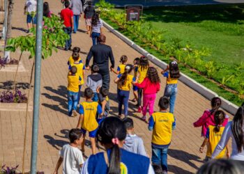 Museu da Estrada de Ferro recebe estudantes do ensino fundamental de Porto Velho
