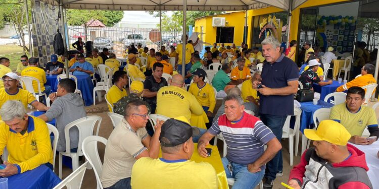Almoço homenageia profissionais da limpeza urbana porto-velhense