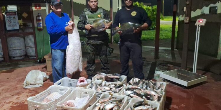 POLÍCIA AMBIENTAL APREENDE 300 KG DE PESCADO IRREGULAR NA ZONA RURAL DE PORTO VELHO