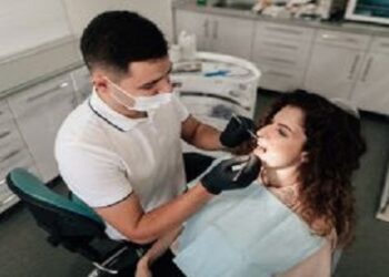 Maio Vermelho: conheça os sintomas e saiba como se prevenir contra o câncer de boca