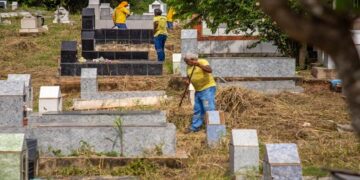 Prefeitura realiza limpeza nos cemitérios municipais de Porto Velho