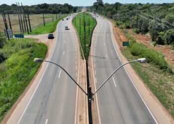 Prefeitura conclui implantação de luminárias de LED em trecho da BR-364