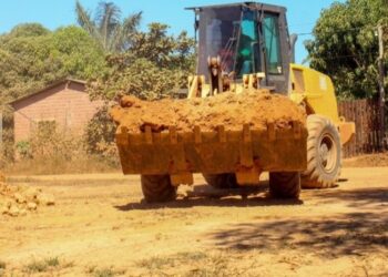 Prefeitura realiza recuperação das estradas em Cujubinzinho e comunidade Terra Santa, área rural do município