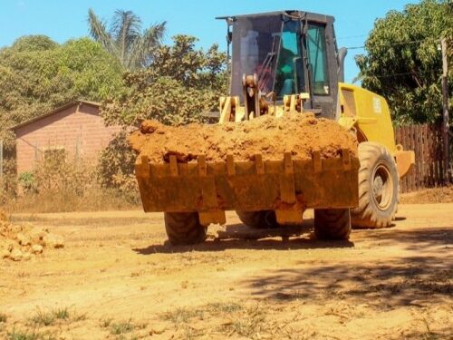 Prefeitura realiza recuperação das estradas em Cujubinzinho e comunidade Terra Santa, área rural do município