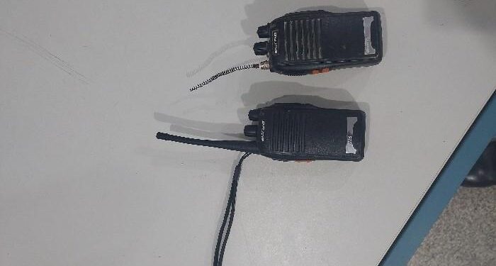 POLÍCIA MILITAR PRENDE ADOLESCENTE POR FURTO COM RÁDIO HT