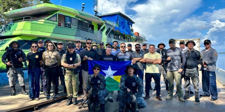 Comitiva da Segurança Pública de RO reforça integração das ações de combate a crimes, no Amazonas