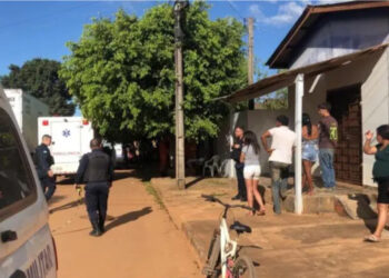 Mulher é morta em frente a sua residência