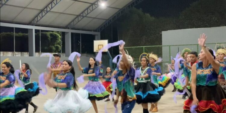 Quadrilha Matutos do Guaporé: Tradição e Cultura nas Festividades Juninas