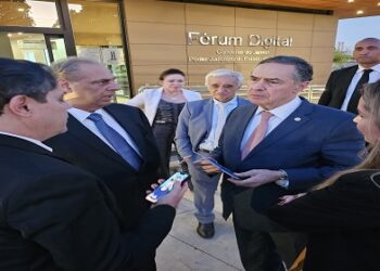 Ministro Barroso visita Fórum Digital de Rondônia e segue para Humaitá