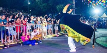 Boi-bumbá Diamante Negro leva para o Arraial Flor do Maracujá a riqueza e os mistérios da Amazônia