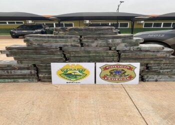 PF e BPFRON apreendem mais de 400 kg de maconha em Guaíra/PR
