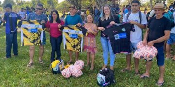 Cláudia de Jesus participa da entrega materiais esportivos em Ji-Paraná, Presidente Médici e Corumbiara