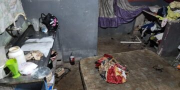 Mãe é presa por tráfico e por maltratar criança “criança, visivelmente suja, estava sentada em um colchão imundo e fétido”