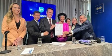 Em Brasília, deputada Sílvia Cristina filia-se ao PP, em solenidade prestigiada por lideranças do partido