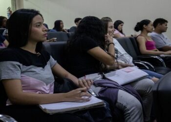 Prazo para se inscrever no curso preparatório Pré-Enem 2024 termina nesta quinta-feira (04)