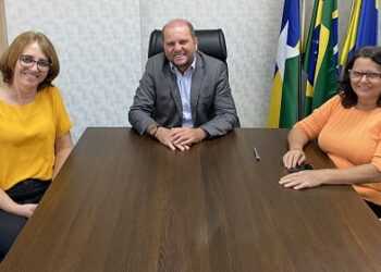 Apoio de Cirone Deiró garante melhores estradas em Cujubim