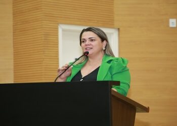 PL de Cláudia de Jesus pretende priorizar atendimento psicológico a crianças vítimas de abuso