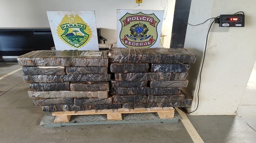 PF, BPFron e BPM/PR apreendem 578kg de maconha na cidade de Terra Roxa/PR