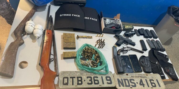 Operação da PM e PC em Vilhena resulta na apreensão de armas e munições