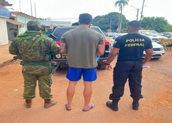 POLÍCIA MILITAR DE RONDÔNIA EM CONJUNTO COM POLÍCIA FEDERAL E POLÍCIA NACIONAL BOLIVIANA CAPTURAM FORAGIDO EM OPERAÇÃO INTEGRADA
