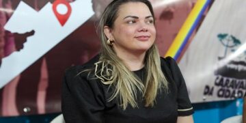 TÁ PAGO: Cláudia de Jesus repassa R$ 300 mil para Rolim de Moura